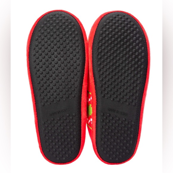 Dr. Seuss The Grinch Christmas Fleece-Lined Unisex Slippers - Picture 5 of 5